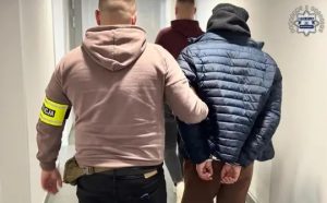 Obraził katolików w Krapkowicach. 37-latek palił papierosa przed ołtarzem